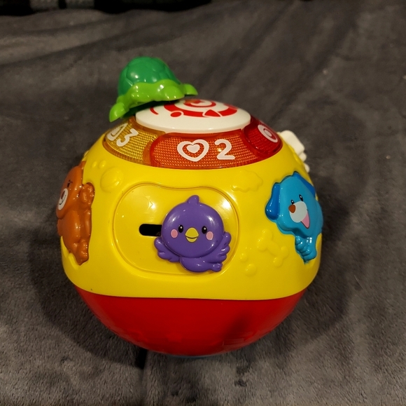 VTECH WIGGLE & CRAWL BALL INTERACTIVE ANIMAL NOISES COUNTS ROLLS AROUND 45 SONGS - Picture 4 of 9